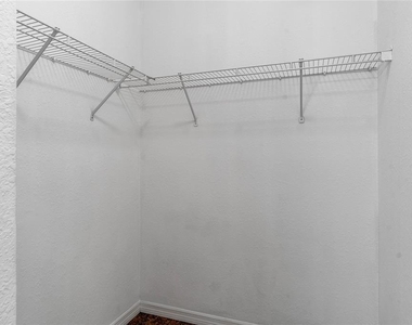 9158 Lake Chase Island Way - Photo Thumbnail 19
