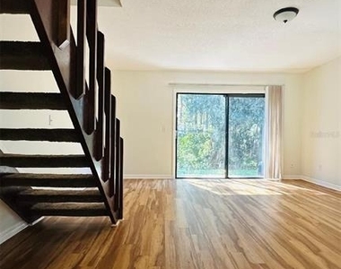 16634 Brigadoon Drive - Photo Thumbnail 9
