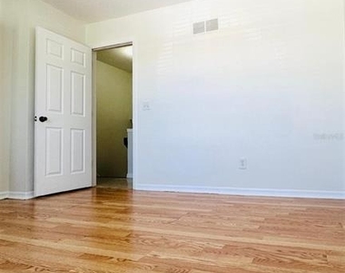 16634 Brigadoon Drive - Photo Thumbnail 13