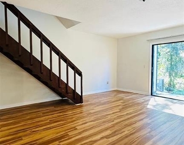 16634 Brigadoon Drive - Photo Thumbnail 10
