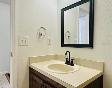 16634 Brigadoon Drive - Photo Thumbnail 20