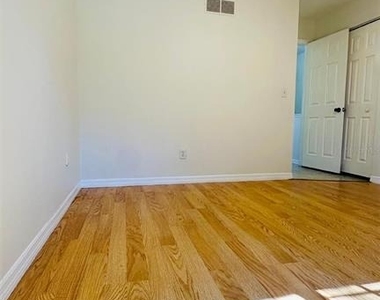 16634 Brigadoon Drive - Photo Thumbnail 25