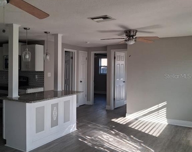 1051 Maybury Drive - Photo Thumbnail 2