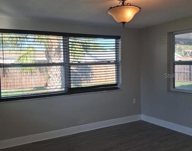 1051 Maybury Drive - Photo Thumbnail 12