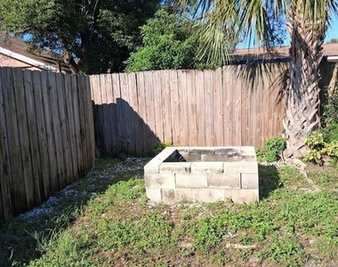 1051 Maybury Drive - Photo Thumbnail 16