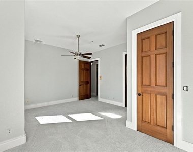 5644 Emerald Pointe Circle - Photo Thumbnail 41