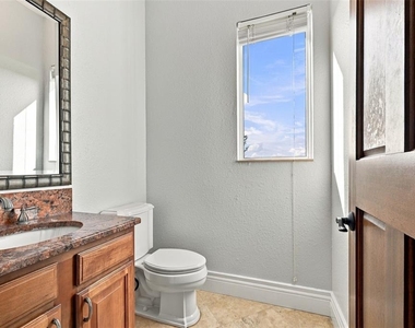5644 Emerald Pointe Circle - Photo Thumbnail 23