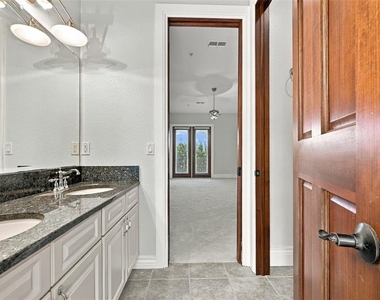 5644 Emerald Pointe Circle - Photo Thumbnail 39