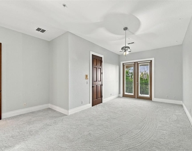 5644 Emerald Pointe Circle - Photo Thumbnail 42