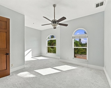 5644 Emerald Pointe Circle - Photo Thumbnail 38