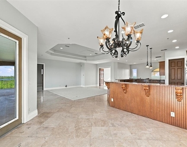 5644 Emerald Pointe Circle - Photo Thumbnail 20