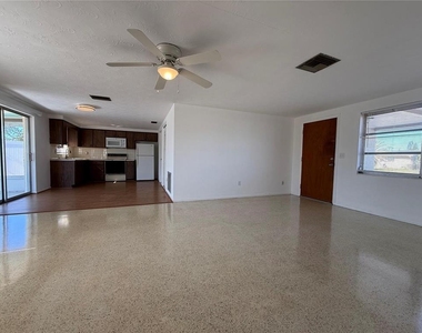 3838 Beechwood Drive - Photo Thumbnail 5