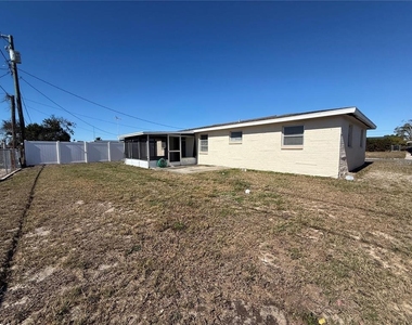 3838 Beechwood Drive - Photo Thumbnail 15