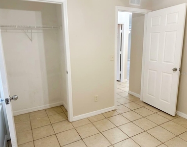 4850 9th Street - Photo Thumbnail 6