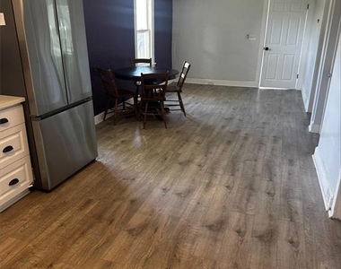 4411 16th Avenue S - Photo Thumbnail 3