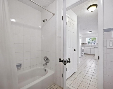 3165 Downing Street - Photo Thumbnail 17