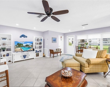 5725 80th St N - Photo Thumbnail 8