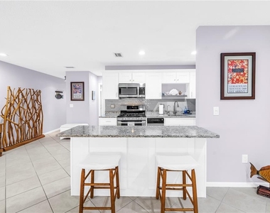 5725 80th St N - Photo Thumbnail 7