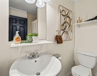 6010 N Dexter Avenue - Photo Thumbnail 17