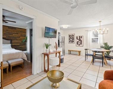 6010 N Dexter Avenue - Photo Thumbnail 12