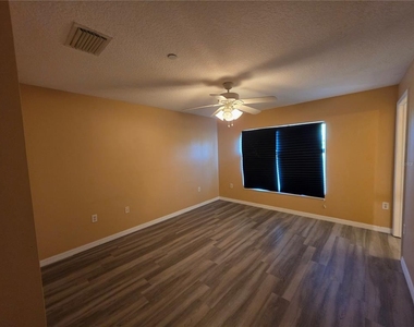 2425 Middleton Grove Drive - Photo Thumbnail 33