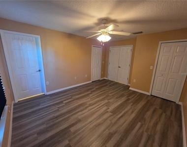 2425 Middleton Grove Drive - Photo Thumbnail 35