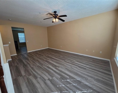 2425 Middleton Grove Drive - Photo Thumbnail 21