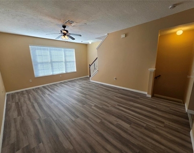 2425 Middleton Grove Drive - Photo Thumbnail 23