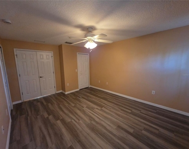 2425 Middleton Grove Drive - Photo Thumbnail 34