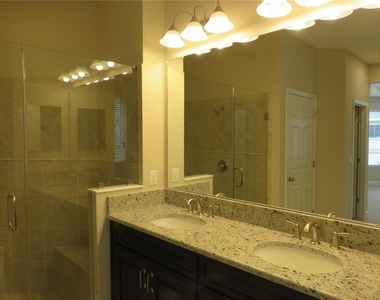 8813 Tropical Palm Drive - Photo Thumbnail 8