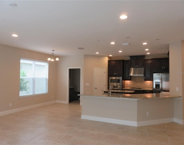 8813 Tropical Palm Drive - Photo Thumbnail 4