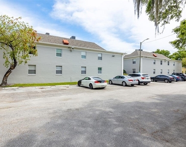 5221 Bayshore Boulevard - Photo Thumbnail 4