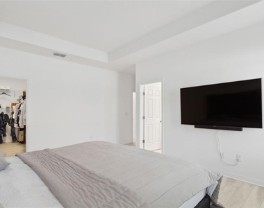 5732 Skytop Drive - Photo Thumbnail 18