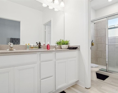 5732 Skytop Drive - Photo Thumbnail 19