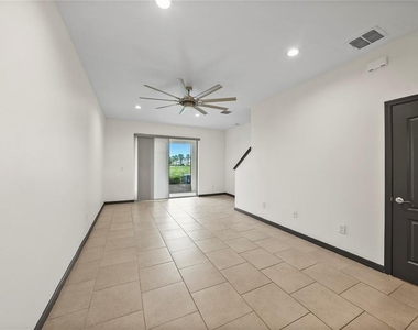 10948 Verawood Drive - Photo Thumbnail 11