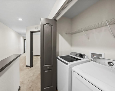 10948 Verawood Drive - Photo Thumbnail 13