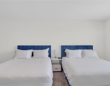 5440 Logan Cave Avenue - Photo Thumbnail 9