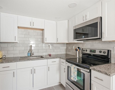 3025 56th Street S - Photo Thumbnail 8