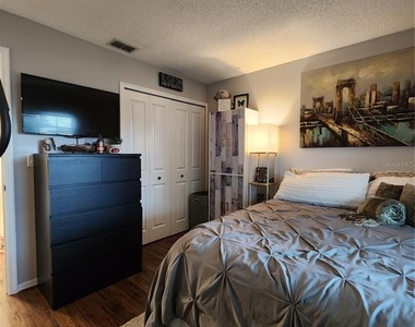 2400 Winding Creek Boulevard - Photo Thumbnail 21