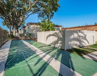 2400 Winding Creek Boulevard - Photo Thumbnail 30