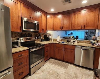 2400 Winding Creek Boulevard - Photo Thumbnail 4