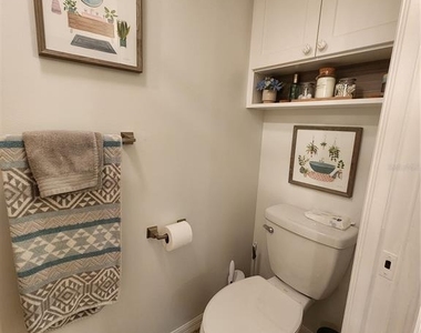 2400 Winding Creek Boulevard - Photo Thumbnail 15