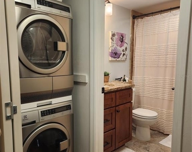 2400 Winding Creek Boulevard - Photo Thumbnail 17
