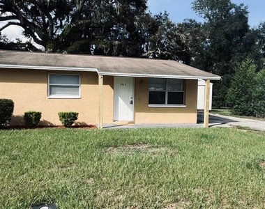 5452 Lisa Circle - Photo Thumbnail 2