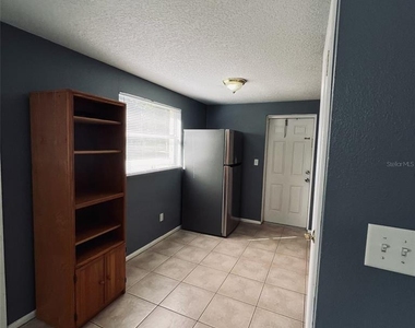 5452 Lisa Circle - Photo Thumbnail 8
