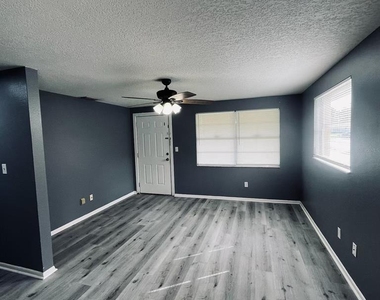 5452 Lisa Circle - Photo Thumbnail 16