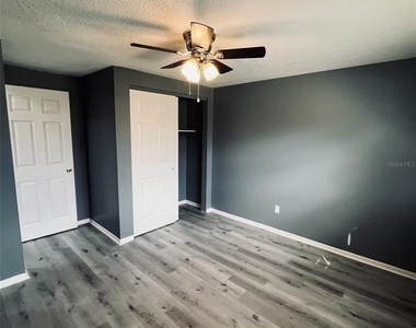 5452 Lisa Circle - Photo Thumbnail 18