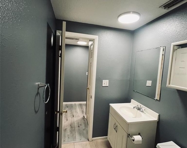 5452 Lisa Circle - Photo Thumbnail 25