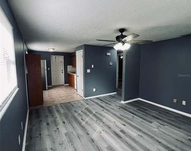 5452 Lisa Circle - Photo Thumbnail 14
