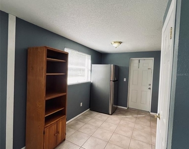 5452 Lisa Circle - Photo Thumbnail 7